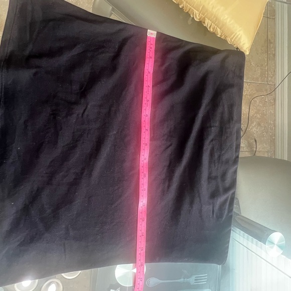 Express Elegant Black Apparel - Picture 3 of 3